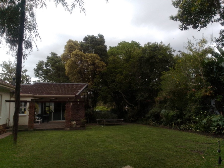 To Let 4 Bedroom Property for Rent in Glen Barrie Western Cape